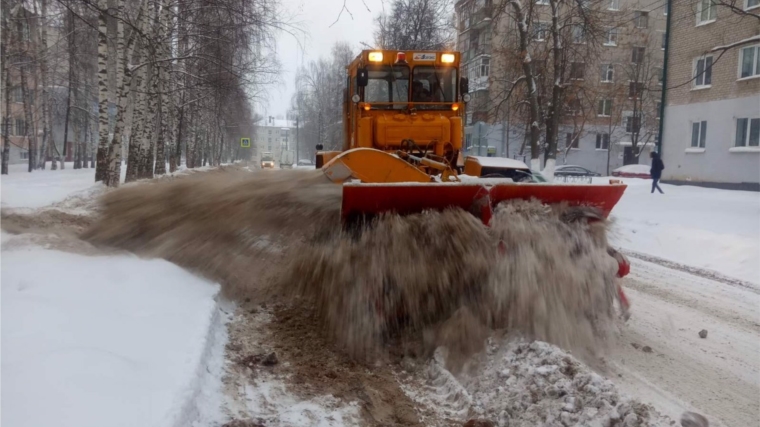 Предприятия городского хозяйства г.Чебоксары ликвидируют последствия сильнейшего снегопада