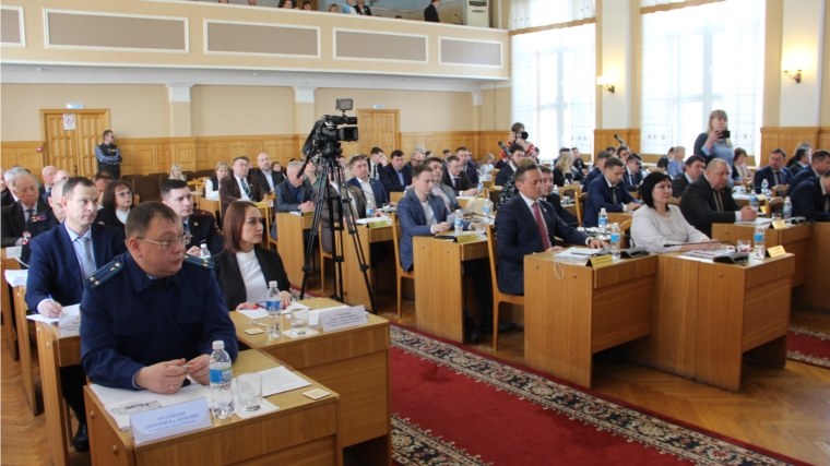 Олег Николаев принял участие в очередном заседании в Чебоксарского городского Собрания депутатов